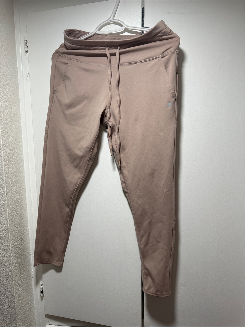 NWOT Apana Women’s Slim Drawstring Joggers